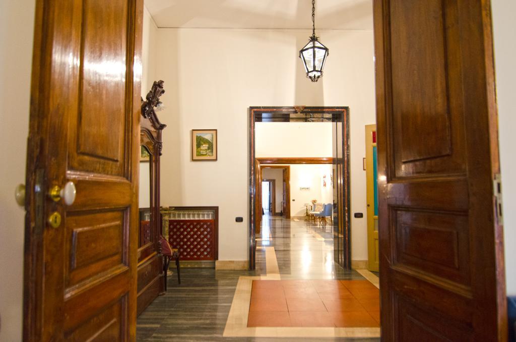 Palazzo Reale Apartment Naples